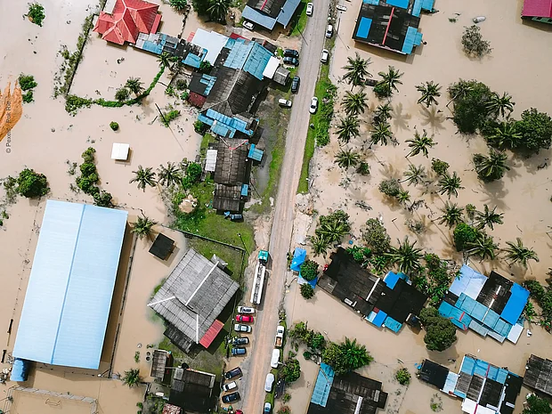 Flood in Malaysia ©Pok Rie 